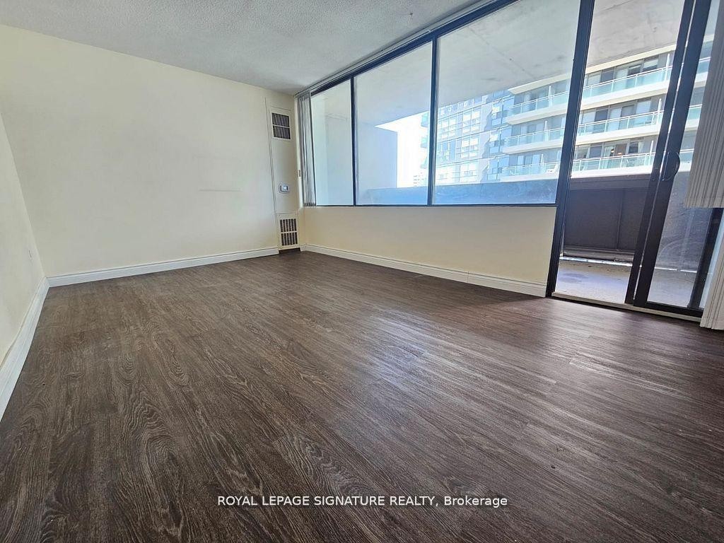 









720


Spadina

Avenue, 810,
Toronto,




ON
M5S 2T9


