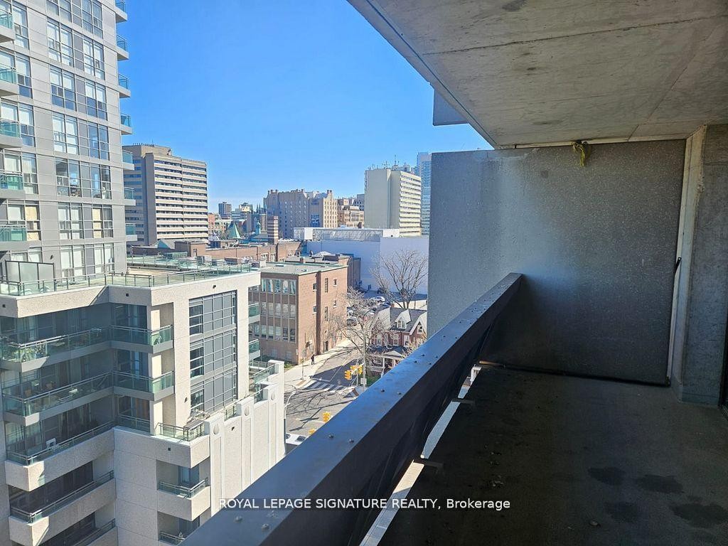 









720


Spadina

Avenue, 810,
Toronto,




ON
M5S 2T9

