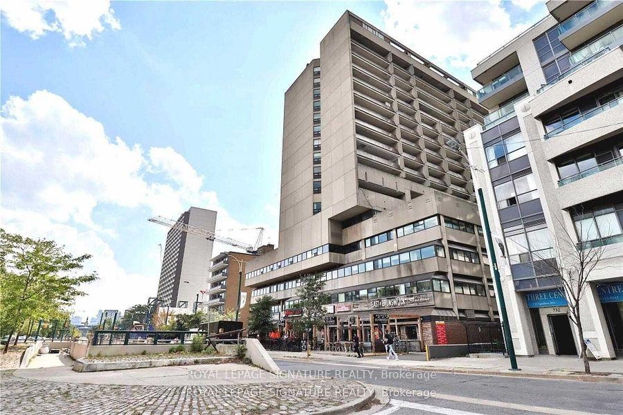 









720


Spadina

Avenue, 810,
Toronto,




ON
M5S 2T9

