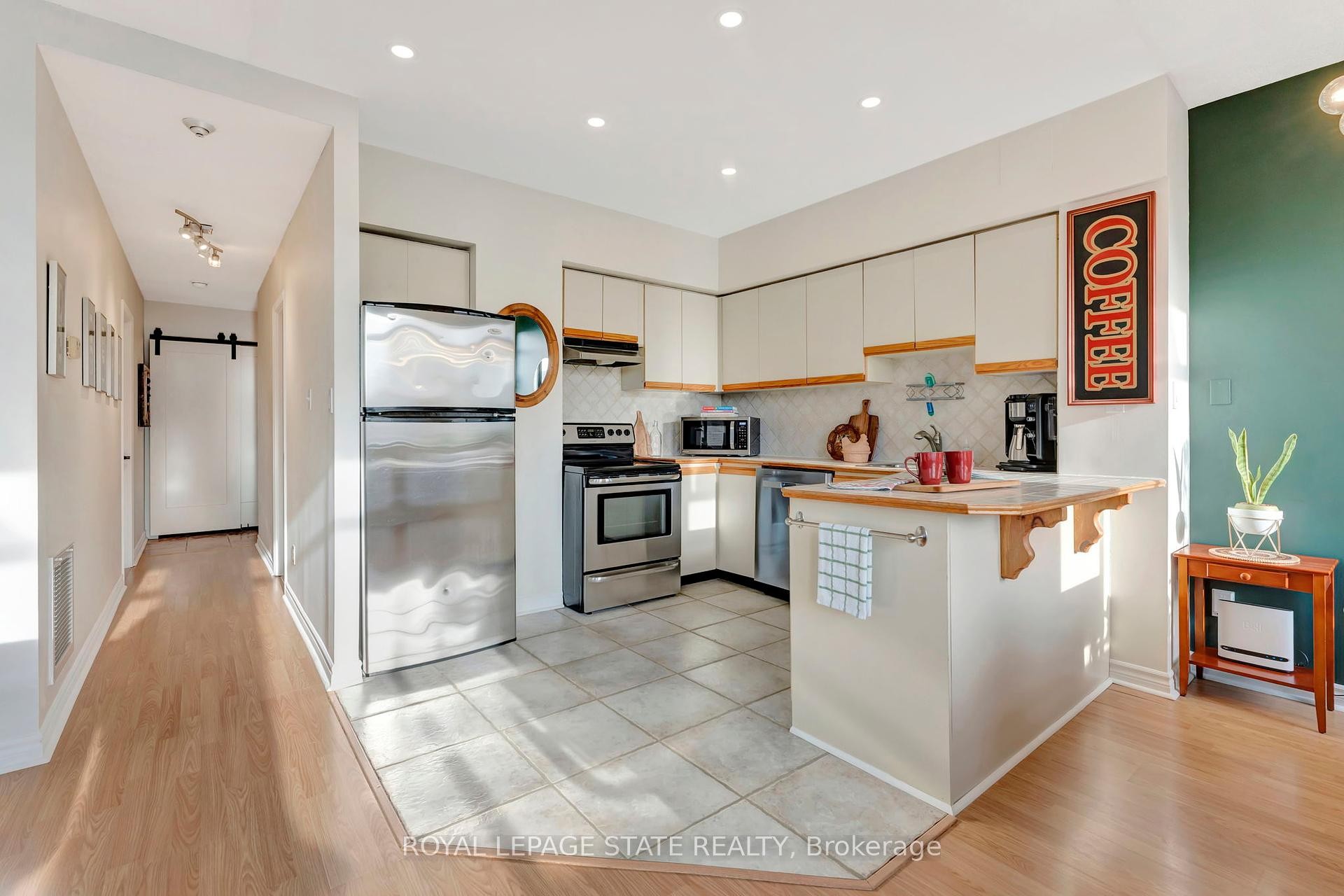 









36


James

Street South, 701,
Hamilton,




ON
L8P 4W4

