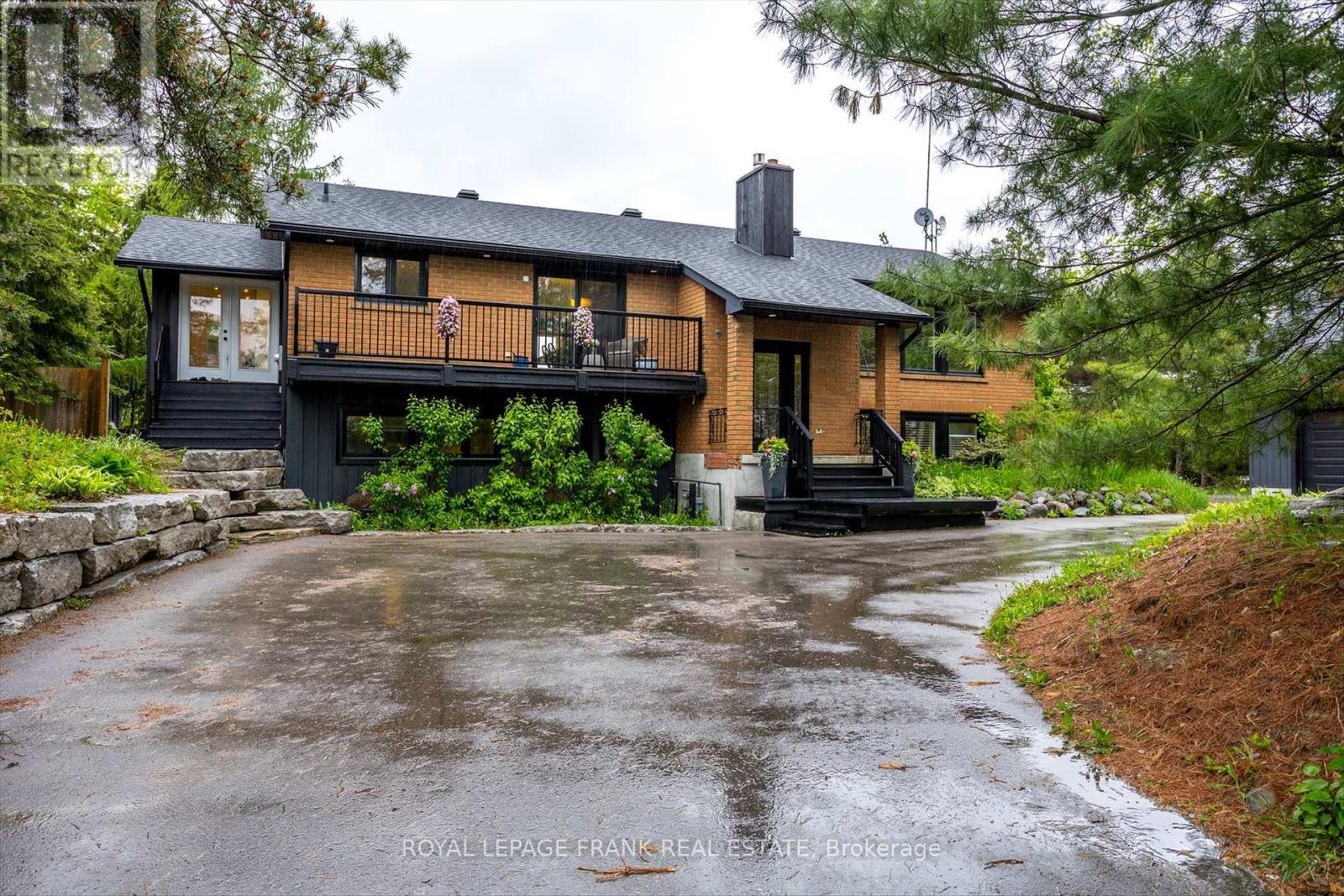 












234 STEWART LINE

,
Cavan Monaghan (Cavan Twp),




Ontario
L0A1C0

