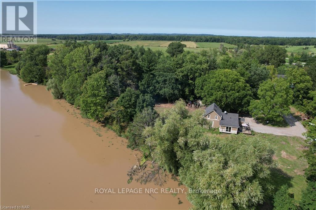 












146 RIVER ROAD

,
Pelham (Fenwick),




Ontario
L3B5N6

