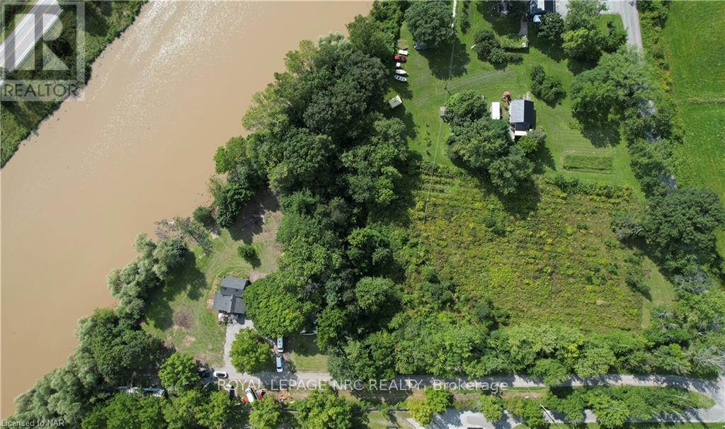 












146 RIVER ROAD

,
Pelham (Fenwick),




Ontario
L3B5N6

