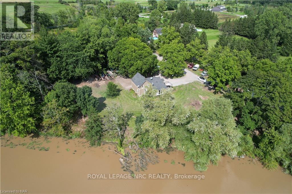 












146 RIVER ROAD

,
Pelham (Fenwick),




Ontario
L3B5N6

