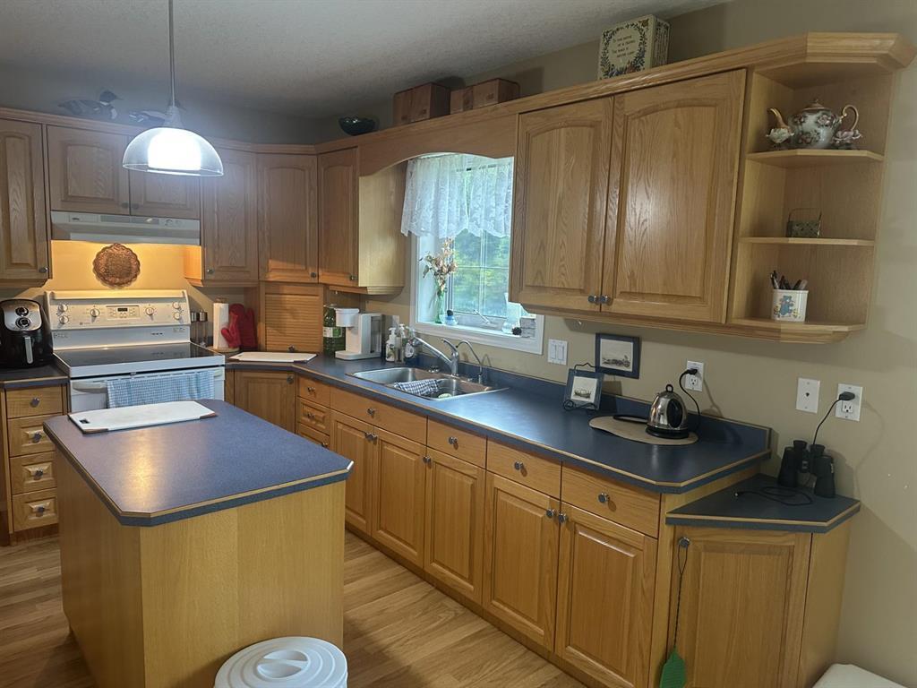 












206 3rd Street W

,
Swan River,




Manitoba
R0B1L0

