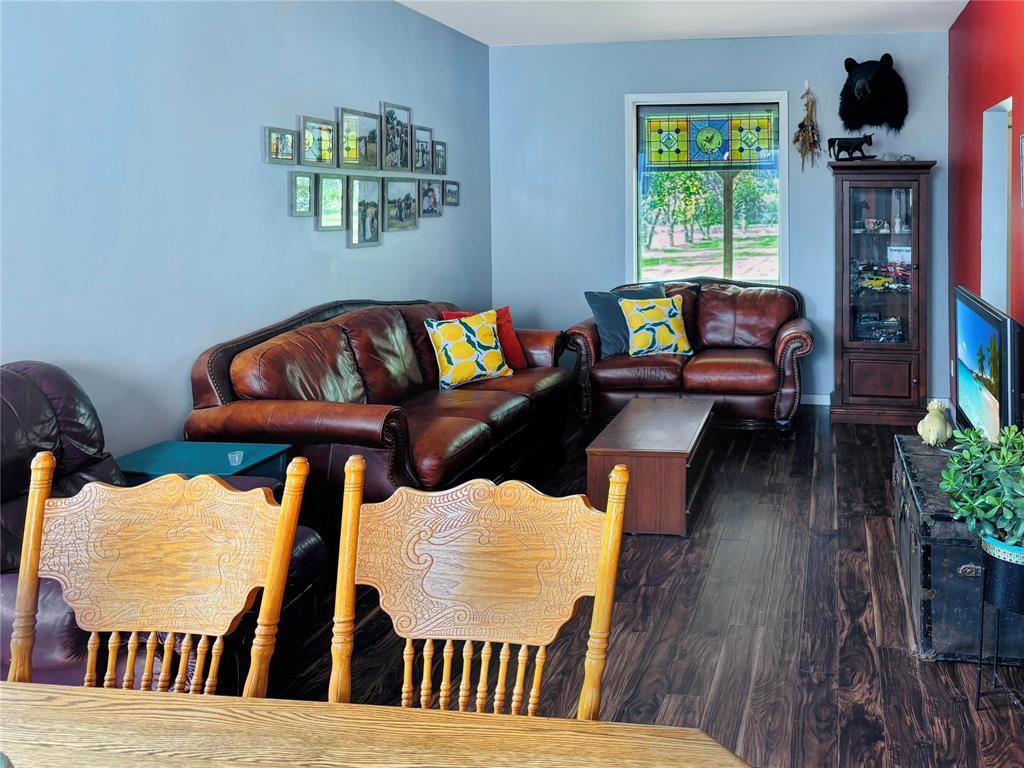 












37117 89W Road

,
Glenboro,




Manitoba
R0X0X0

