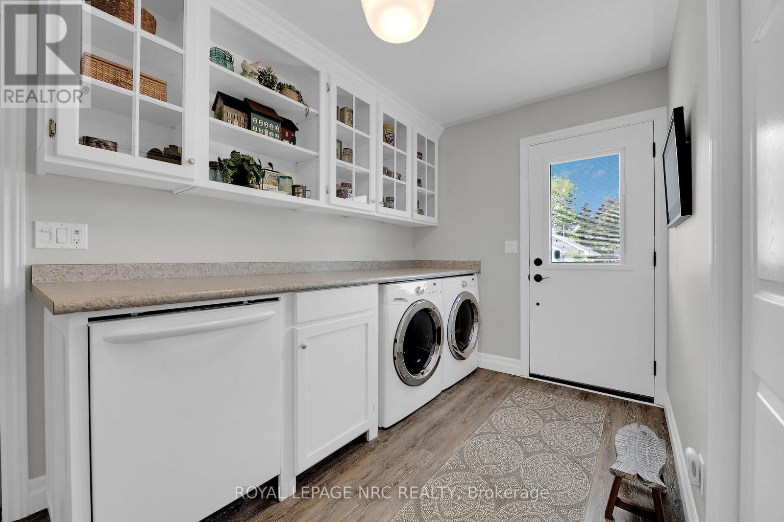 












92 HOOVER POINT LANE

,
Haldimand,




Ontario
N0A1P0

