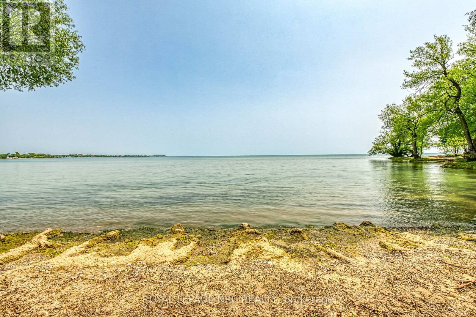 












92 HOOVER POINT LANE

,
Haldimand,




Ontario
N0A1P0

