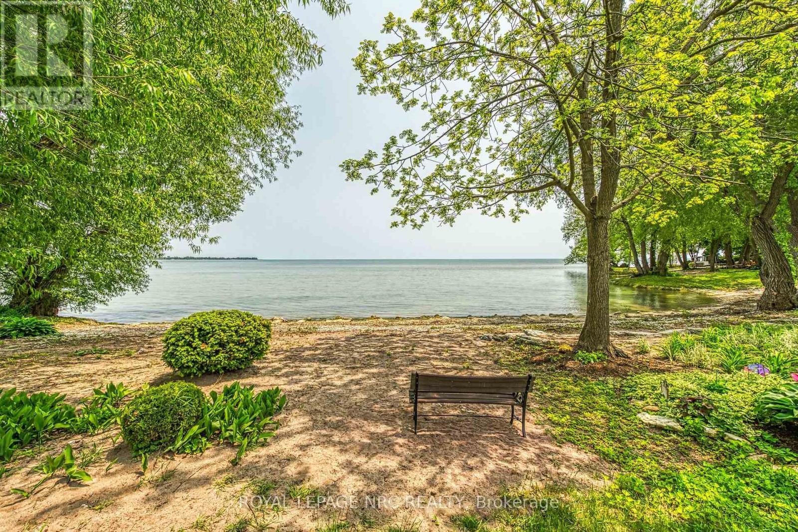 












92 HOOVER POINT LANE

,
Haldimand,




Ontario
N0A1P0

