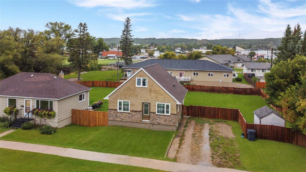 












43 2nd Avenue SW

,
Minnedosa,




Manitoba
R0J1E0

