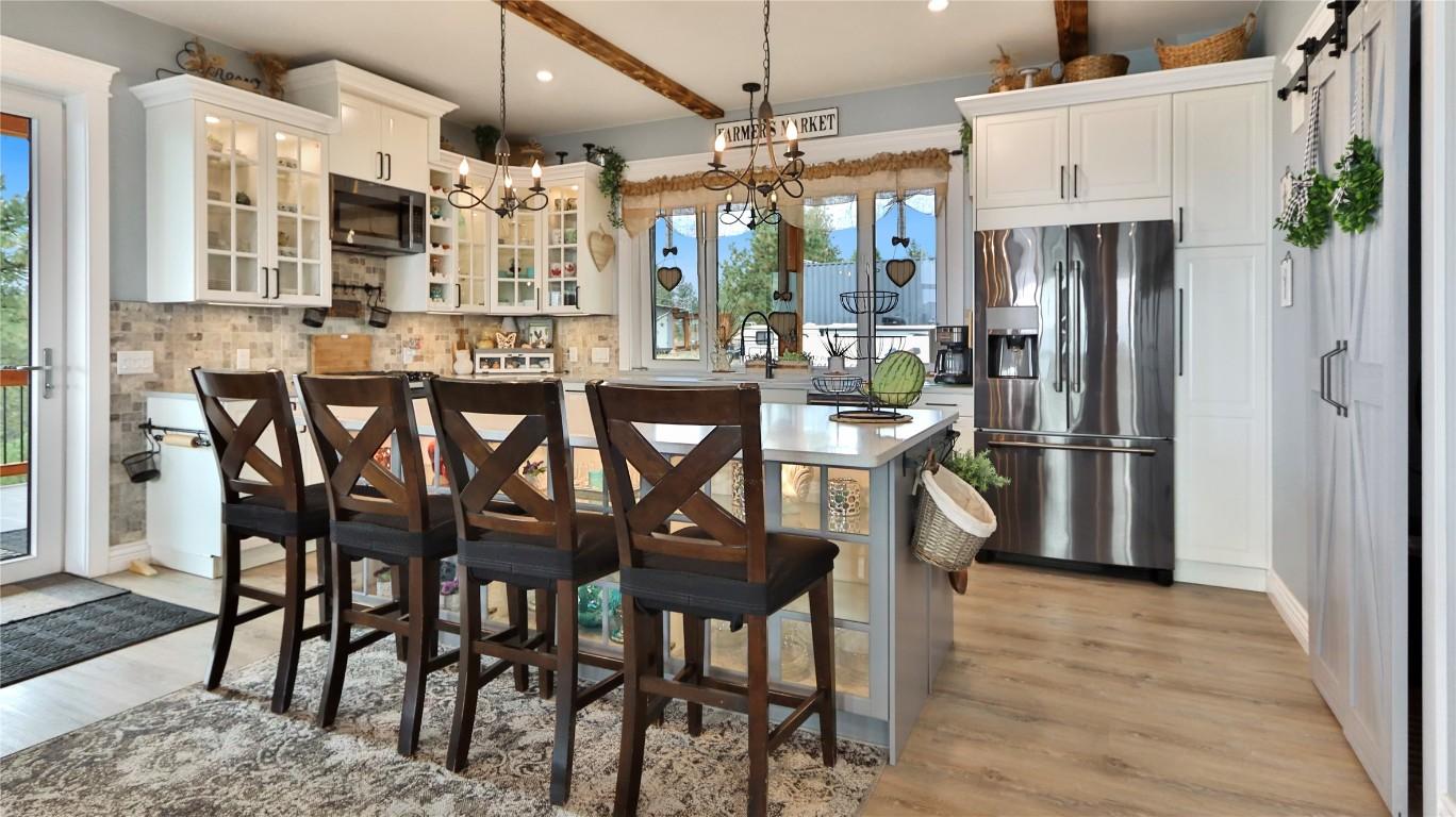 









137


Eagle Point

,
Osoyoos,




BC
V0H 1V6

