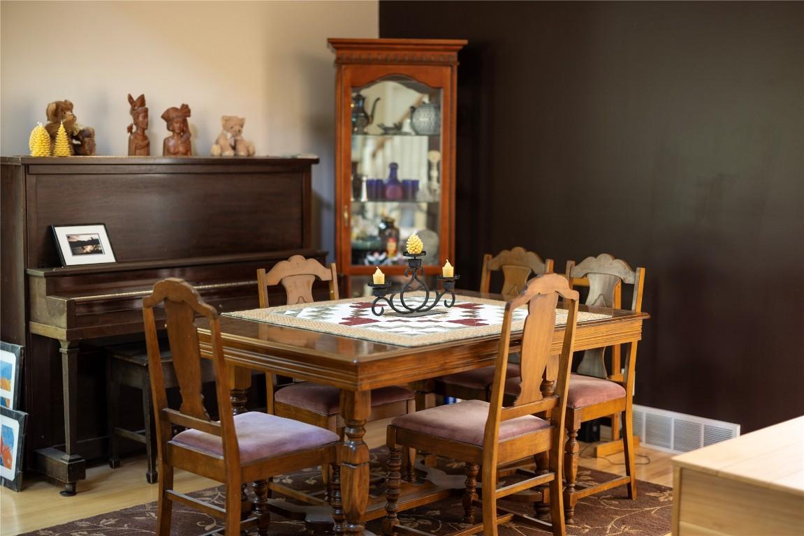 









440


Grainger

Road,
Kelowna,




BC
V1V 1C8

