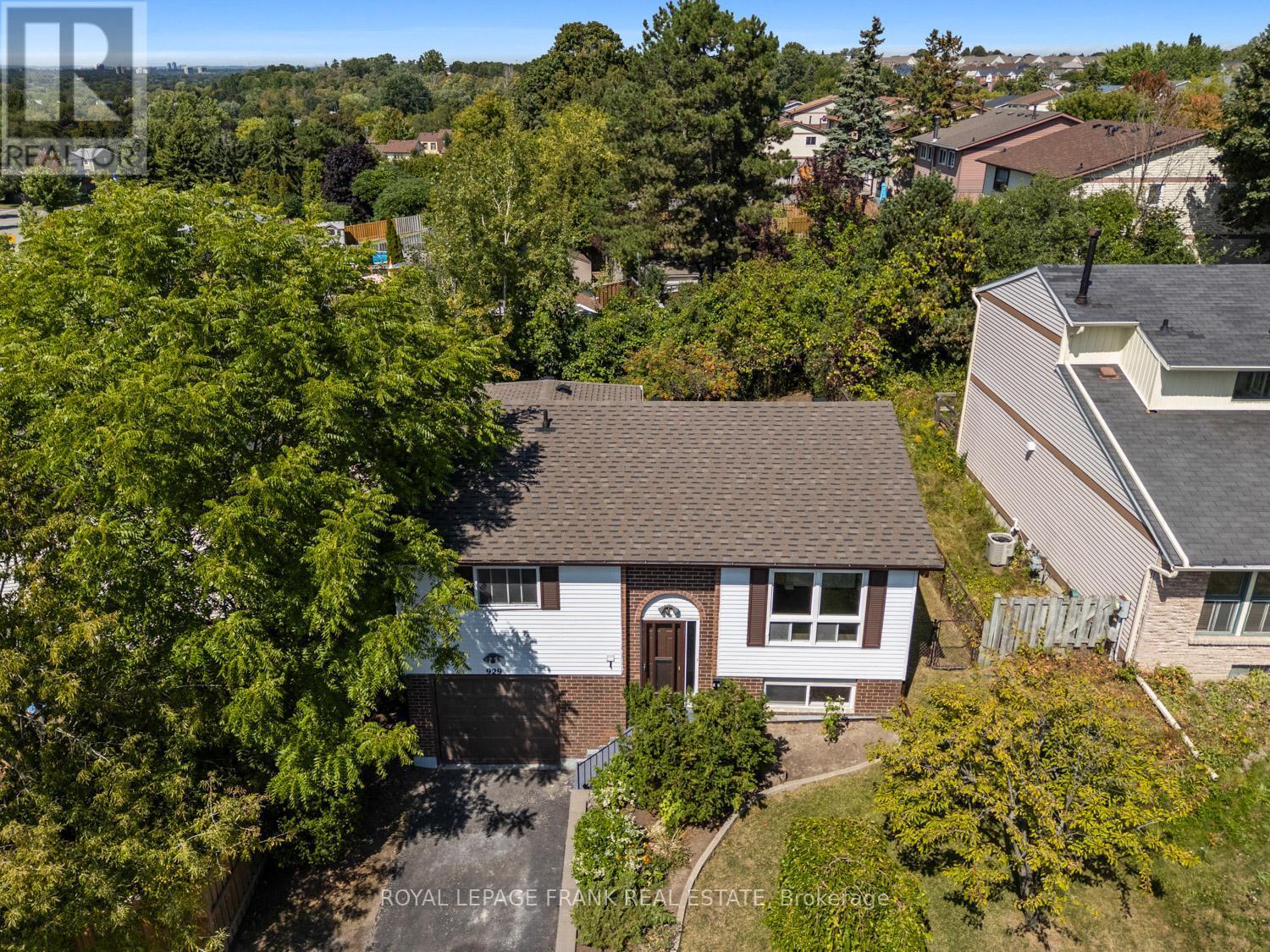 












929 SOUTHDOWN DRIVE

,
Oshawa (Donevan),




Ontario
L1H7Z5

