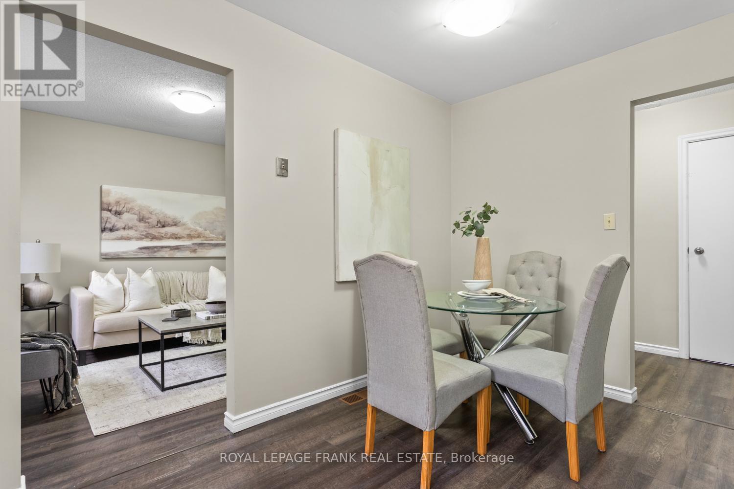 












929 SOUTHDOWN DRIVE

,
Oshawa (Donevan),




Ontario
L1H7Z5

