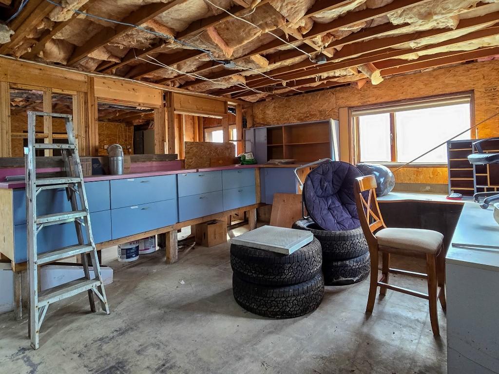 









1660


Shuswap

Avenue,
Lumby,




BC
V0E 2G7

