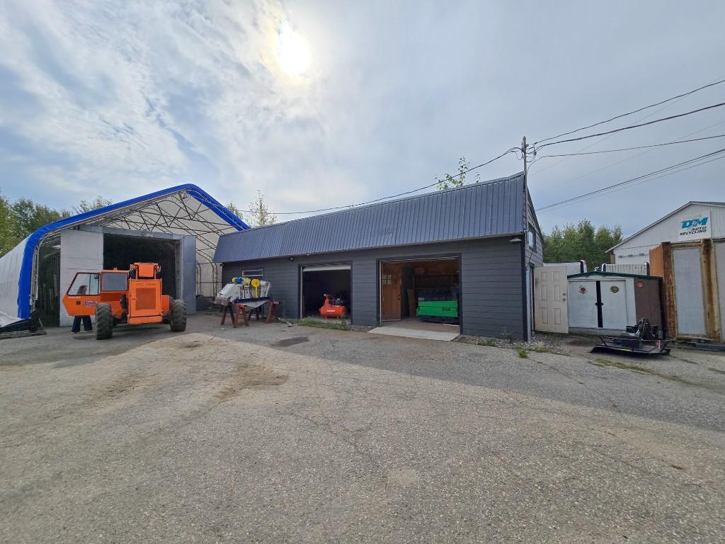 









1660


Shuswap

Avenue,
Lumby,




BC
V0E 2G7

