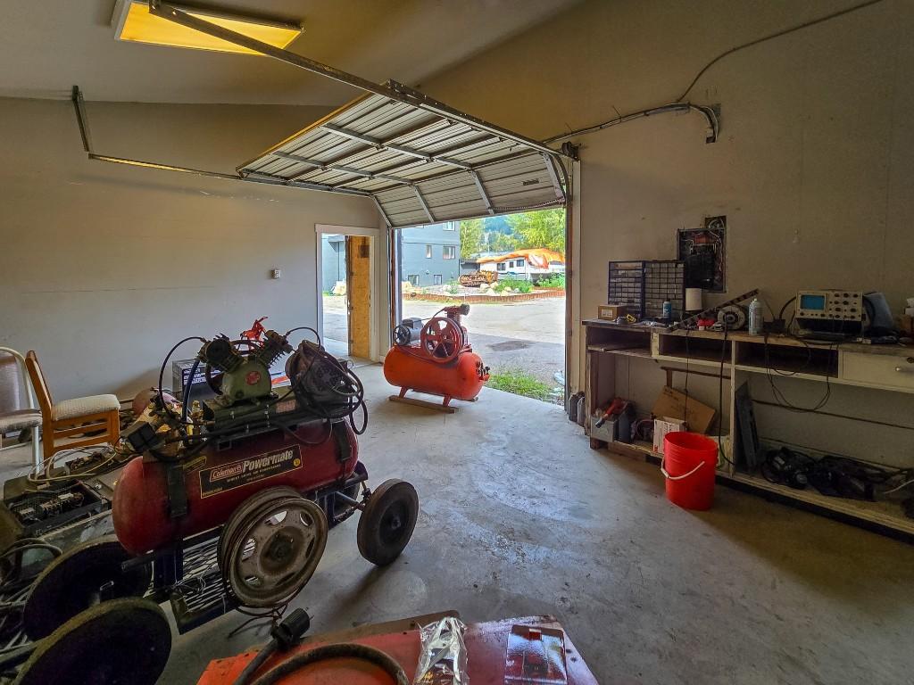 









1660


Shuswap

Avenue,
Lumby,




BC
V0E 2G7


