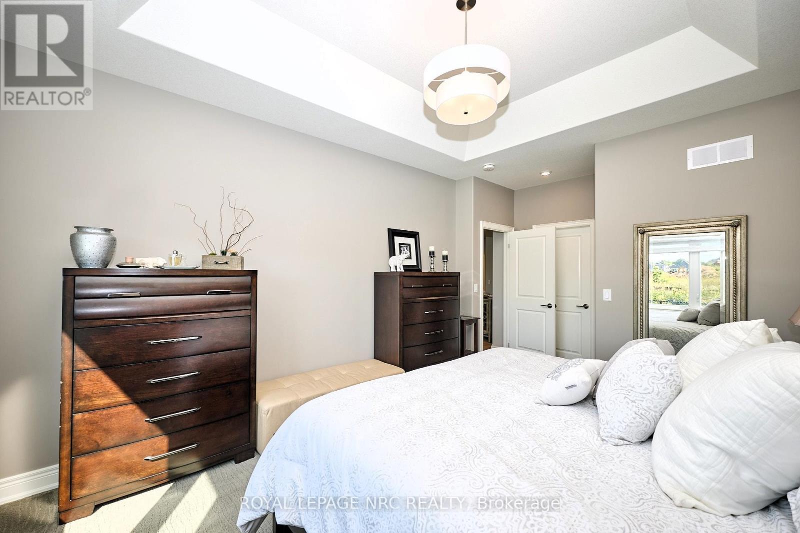 












54 - 154 PORT ROBINSON ROAD

,
Pelham (Fonthill),




Ontario
L0S1E6

