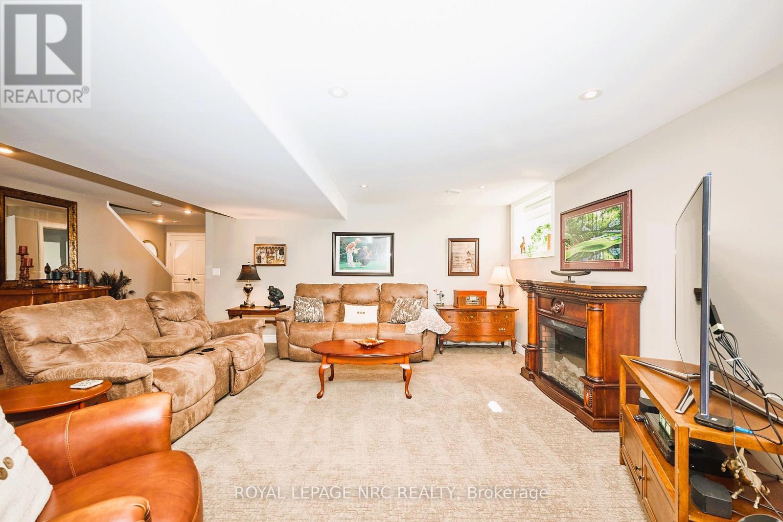 












54 - 154 PORT ROBINSON ROAD

,
Pelham (Fonthill),




Ontario
L0S1E6

