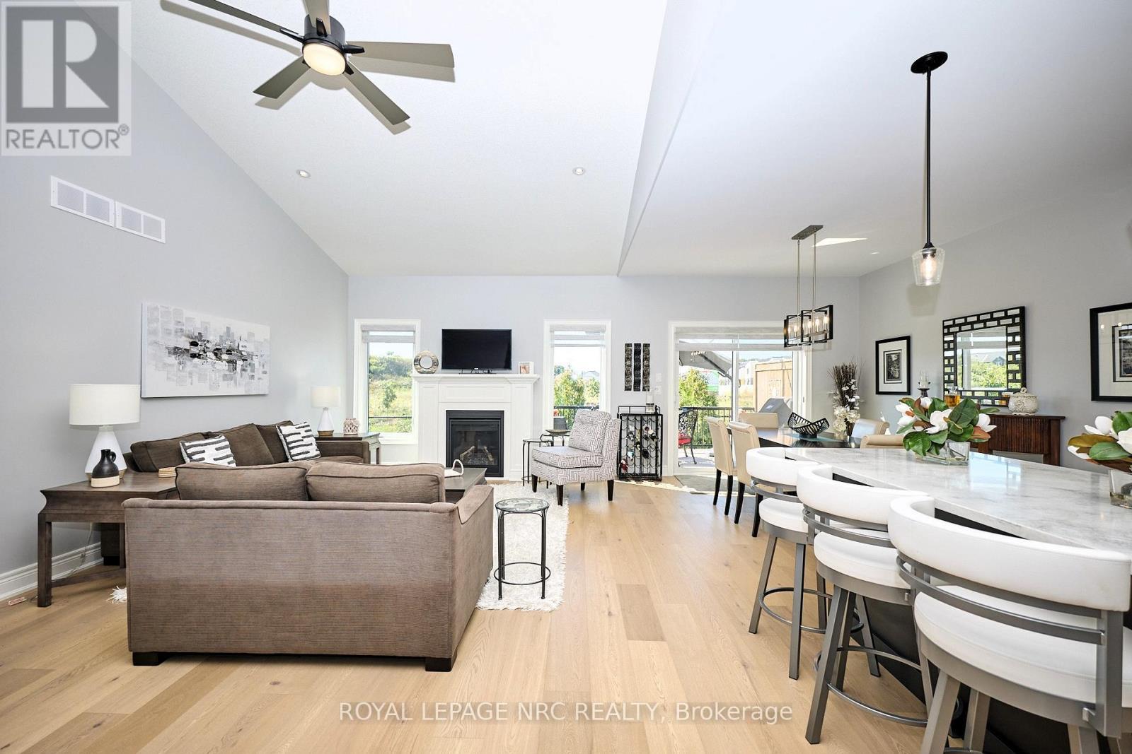 












54 - 154 PORT ROBINSON ROAD

,
Pelham (Fonthill),




Ontario
L0S1E6

