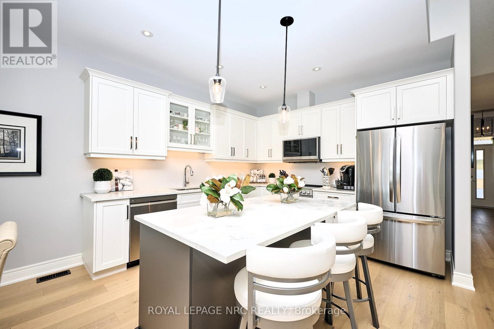 












54 - 154 PORT ROBINSON ROAD

,
Pelham (Fonthill),




Ontario
L0S1E6

