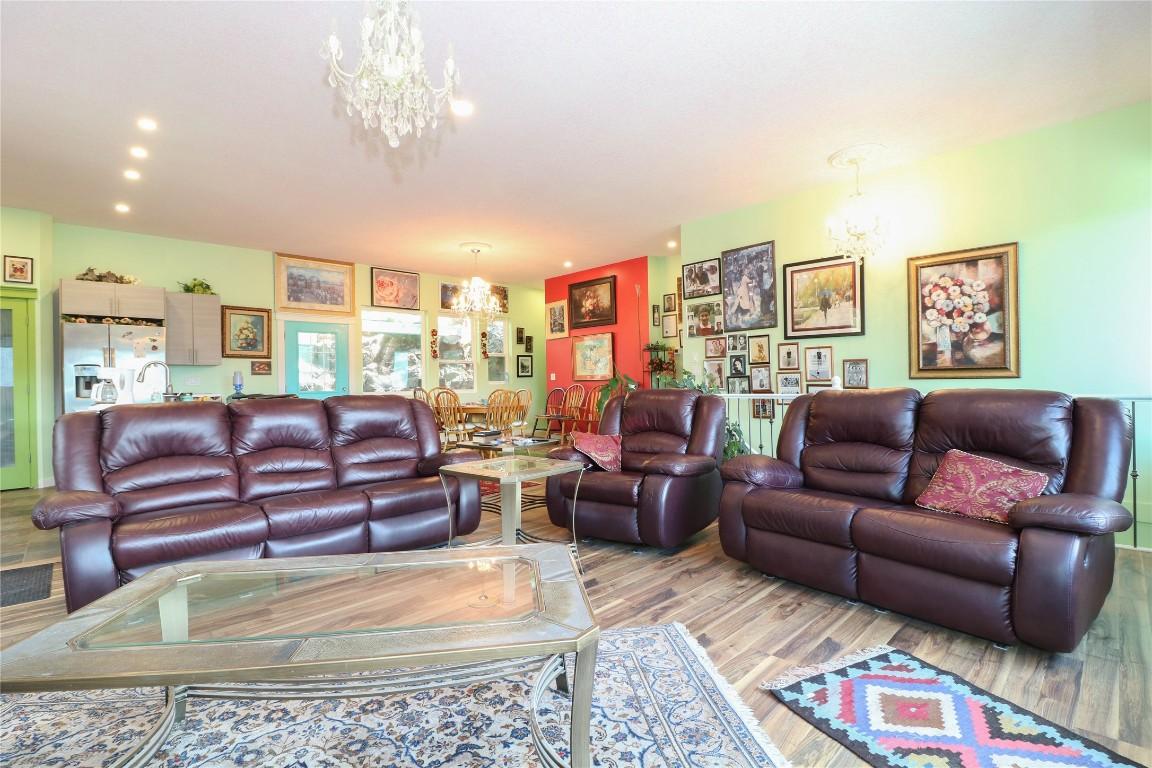 









82


Peregrine

Way,
Vernon,




BC
V1H 1E4

