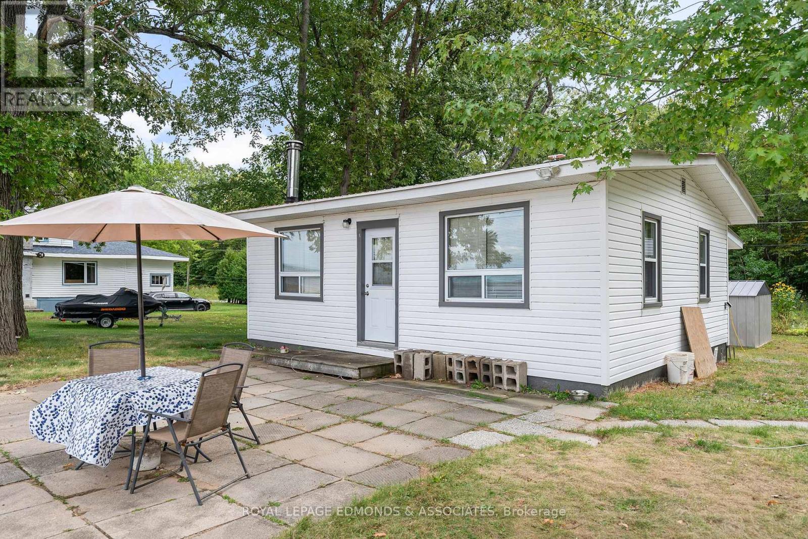 












45 GREATVIEW TRAIL

,
Whitewater Region,




Ontario
K8A6W2

