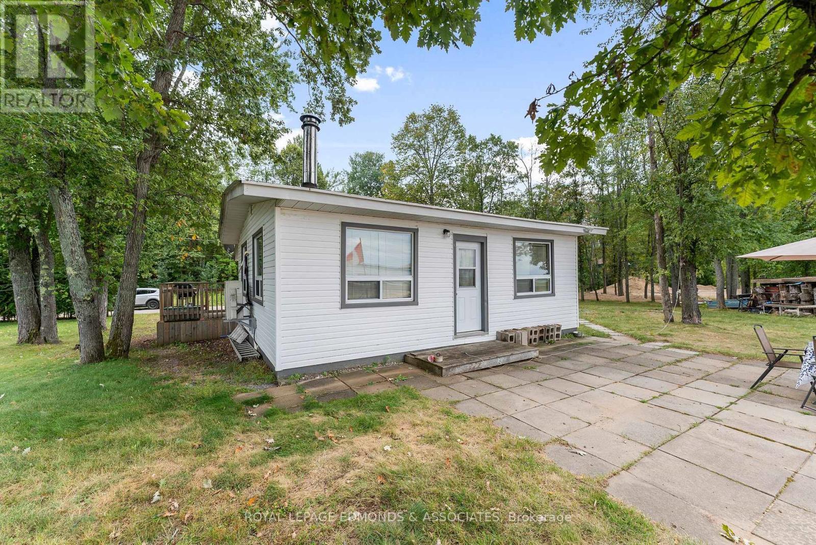 












45 GREATVIEW TRAIL

,
Whitewater Region,




Ontario
K8A6W2

