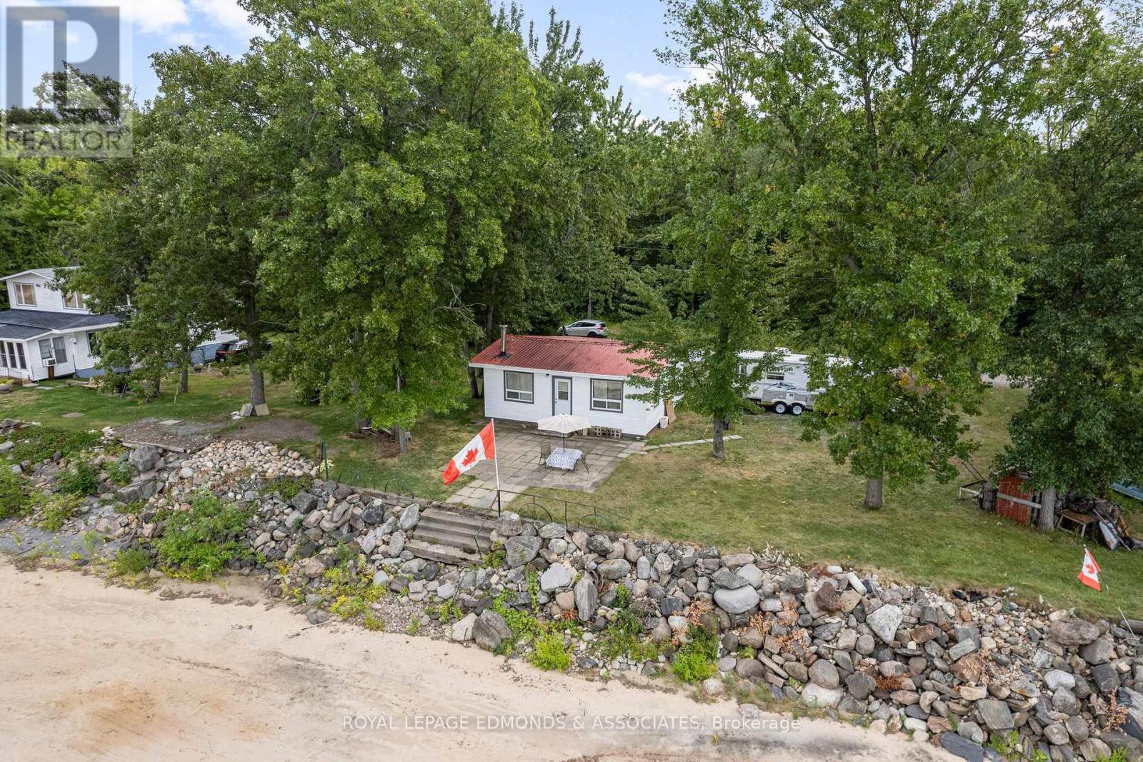 












45 GREATVIEW TRAIL

,
Whitewater Region,




Ontario
K8A6W2

