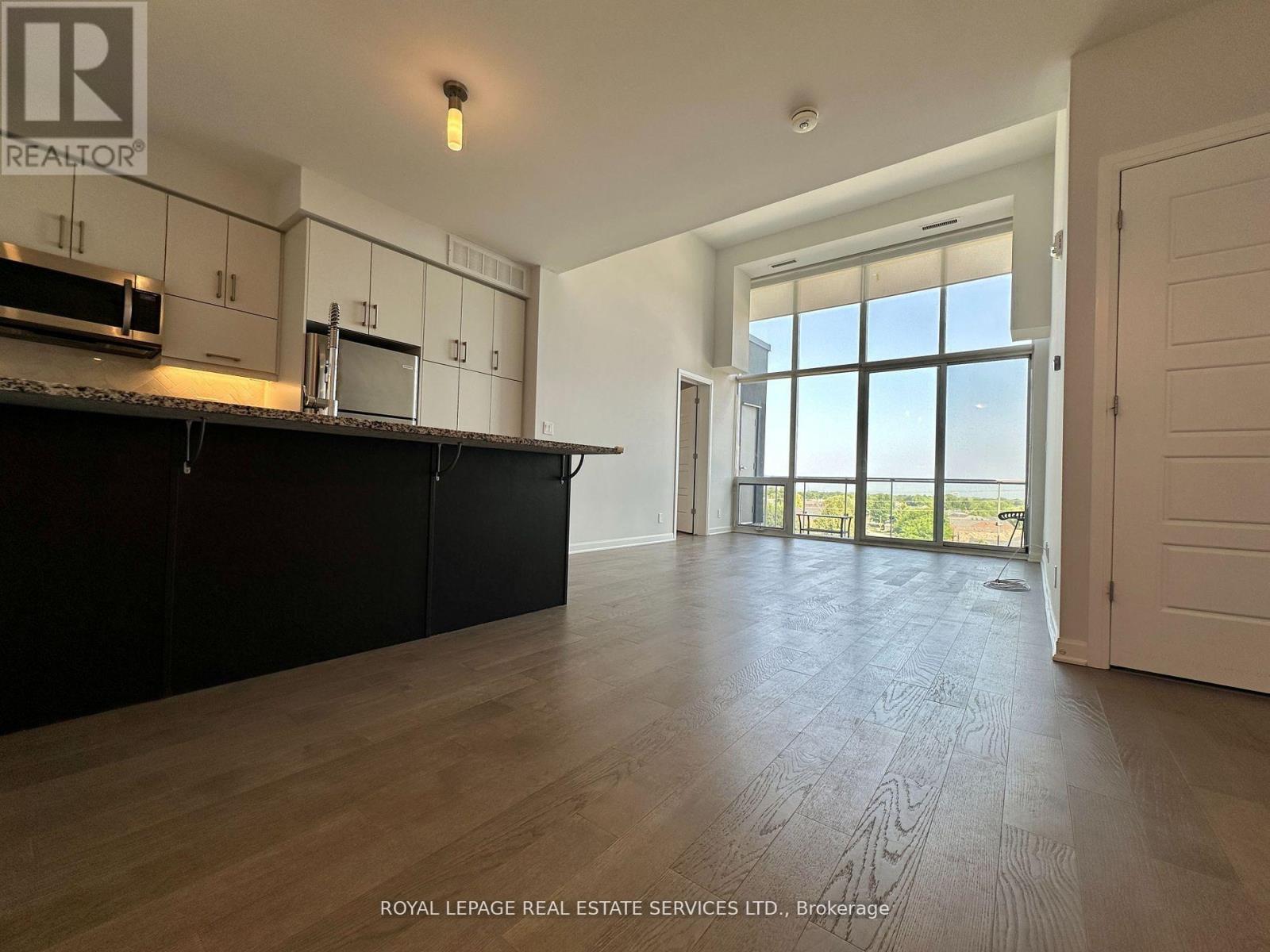 












410 - 3028 CREEKSHORE COMMON

,
Oakville,




Ontario
L6M5K6

