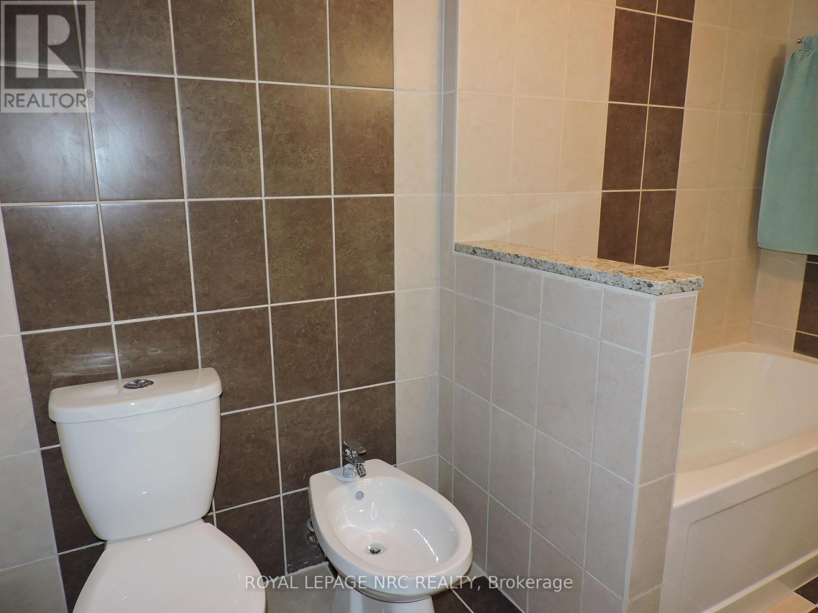 












340 OXFORD AVENUE

,
Fort Erie (Crystal Beach),




Ontario
L0S1B0

