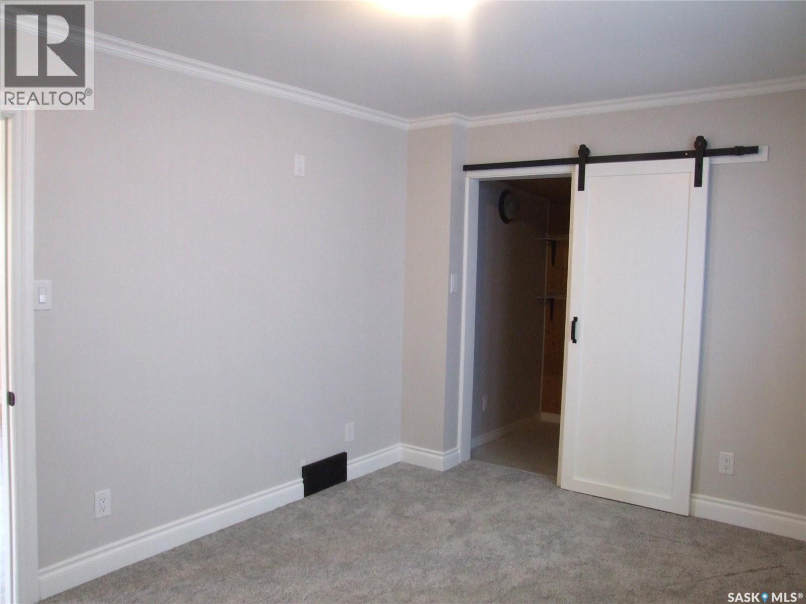












211 2nd STREET W

,
Leader,




Saskatchewan
S0N1H0

