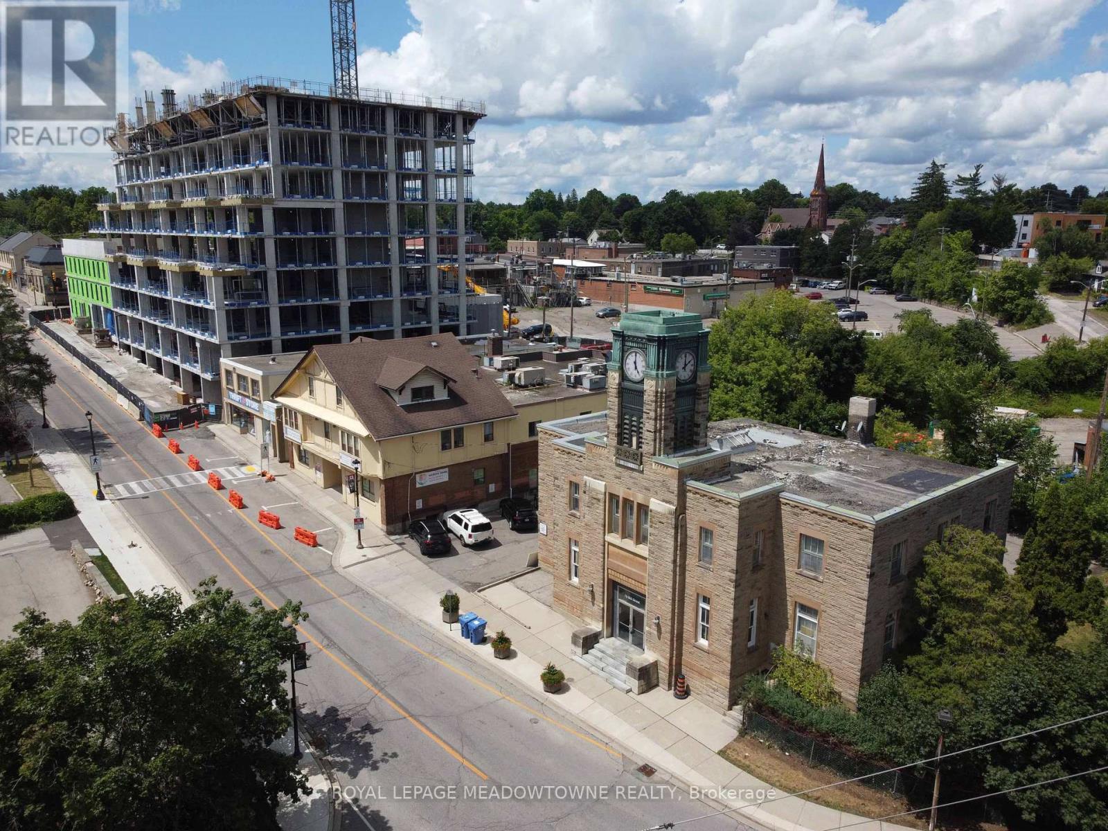 












10 - 70 MILL STREET

,
Halton Hills,




Ontario
L7G2C9

