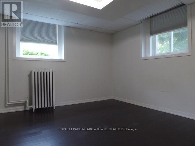 












10 - 70 MILL STREET

,
Halton Hills,




Ontario
L7G2C9

