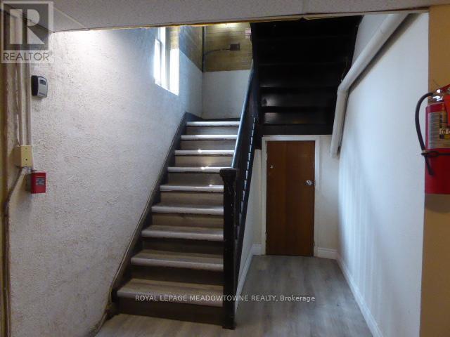 












10 - 70 MILL STREET

,
Halton Hills,




Ontario
L7G2C9

