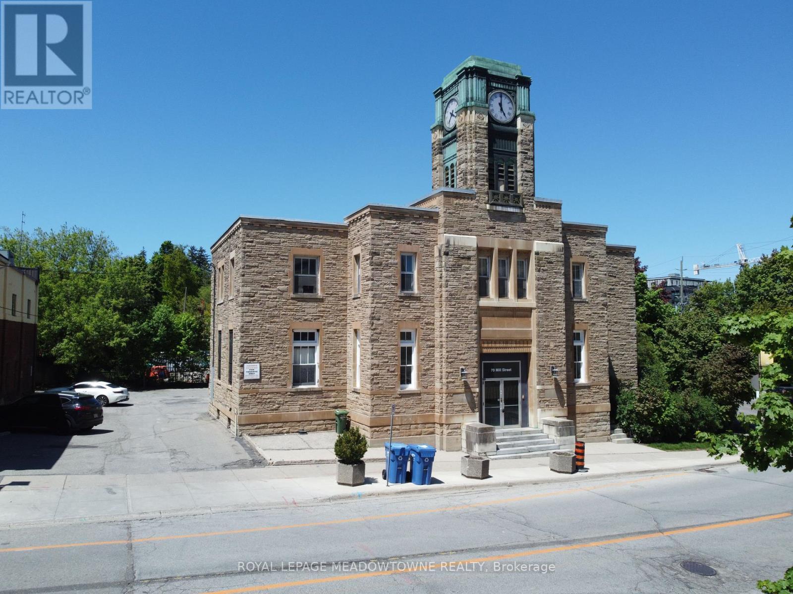 












10 - 70 MILL STREET

,
Halton Hills,




Ontario
L7G2C9

