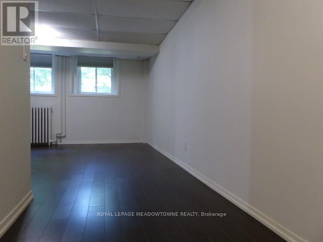 












10 - 70 MILL STREET

,
Halton Hills,




Ontario
L7G2C9

