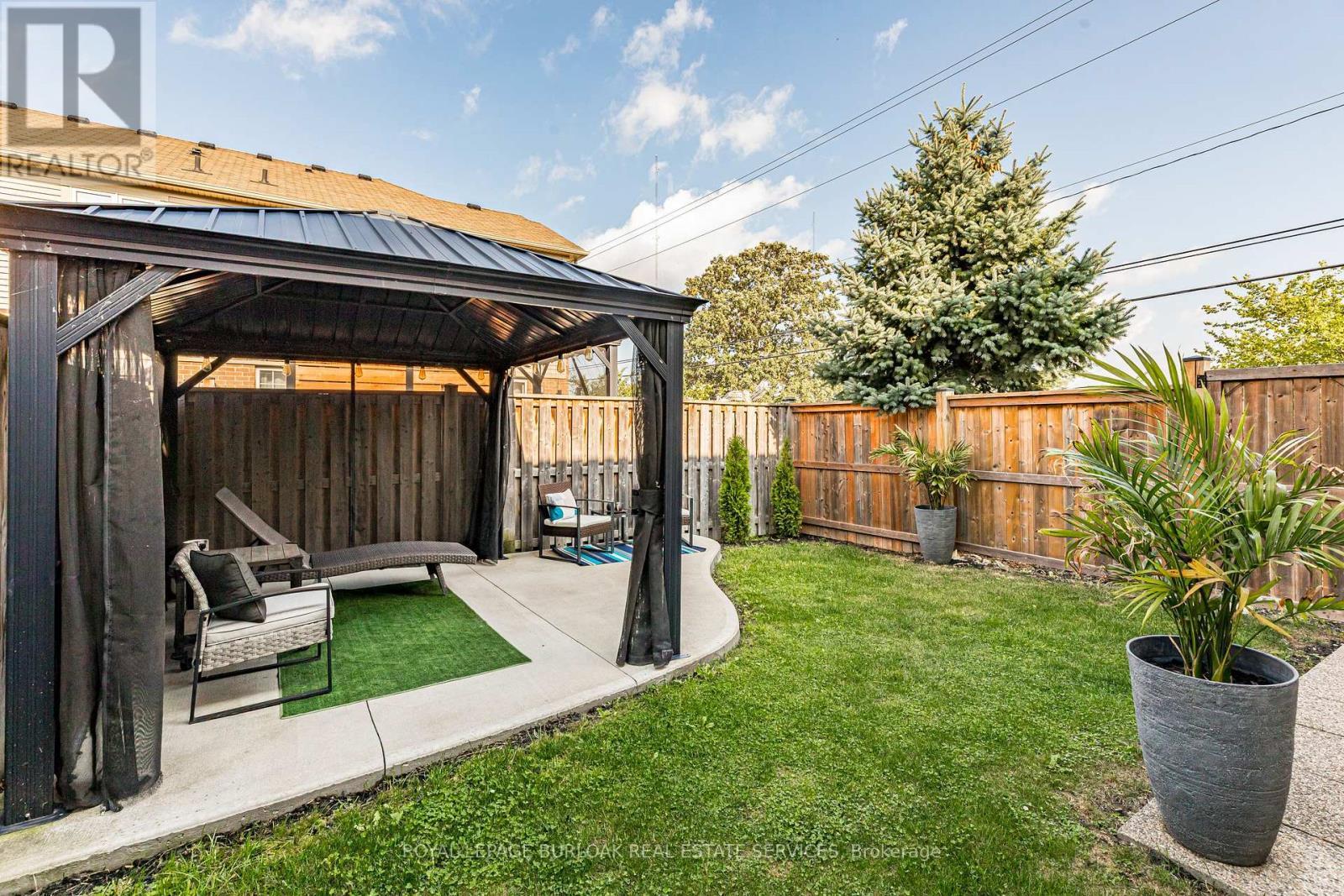 












1 - 515 WINSTON ROAD

,
Grimsby,




Ontario
L3M0C8

