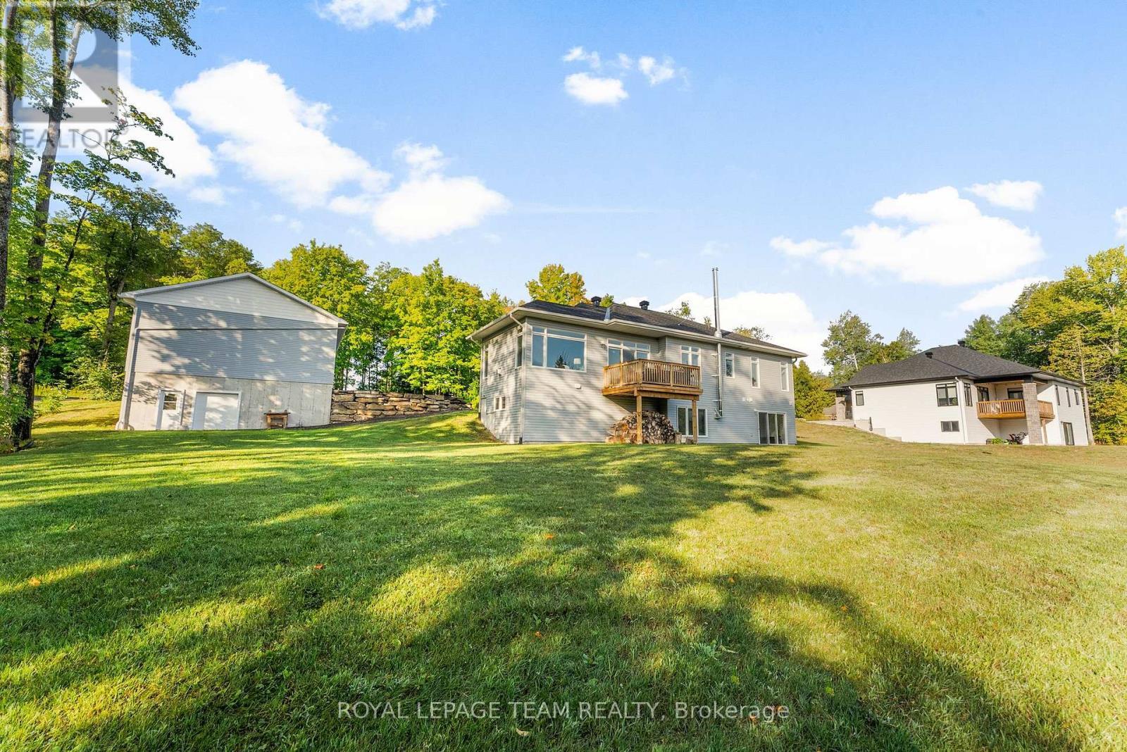 












44 MORNING FLIGHT COURT

,
Greater Madawaska,




Ontario
K0J1H0

