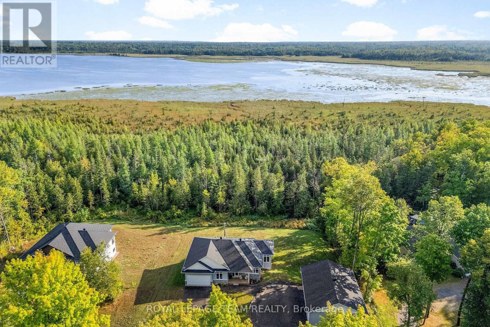 












44 MORNING FLIGHT COURT

,
Greater Madawaska,




Ontario
K0J1H0

