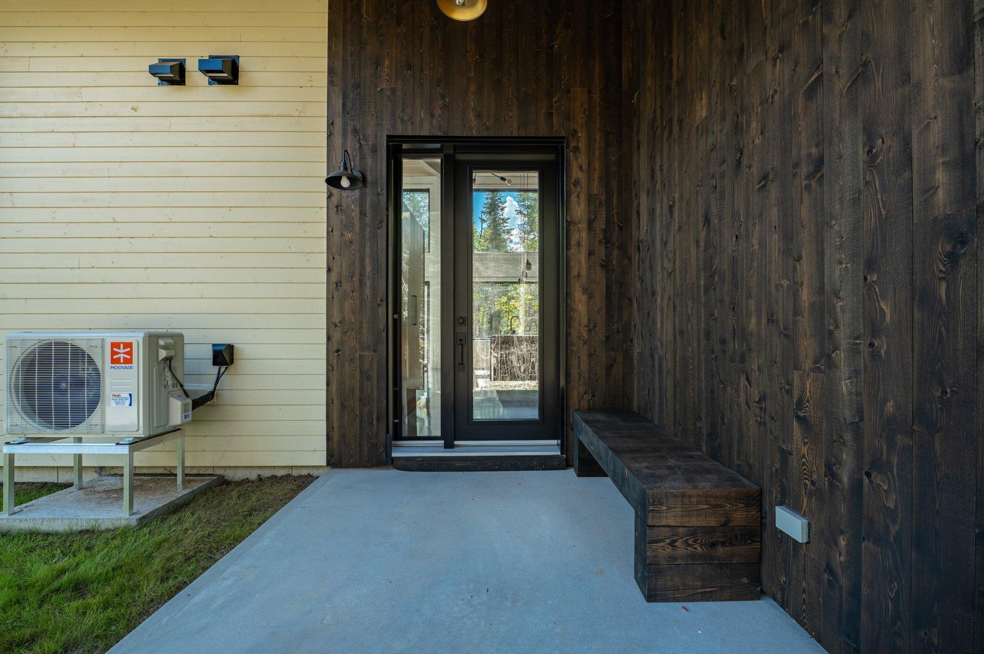 









1200


Ch. du Lac-Rougeaud

,
Mont-Blanc,




QC
J0T1J2

