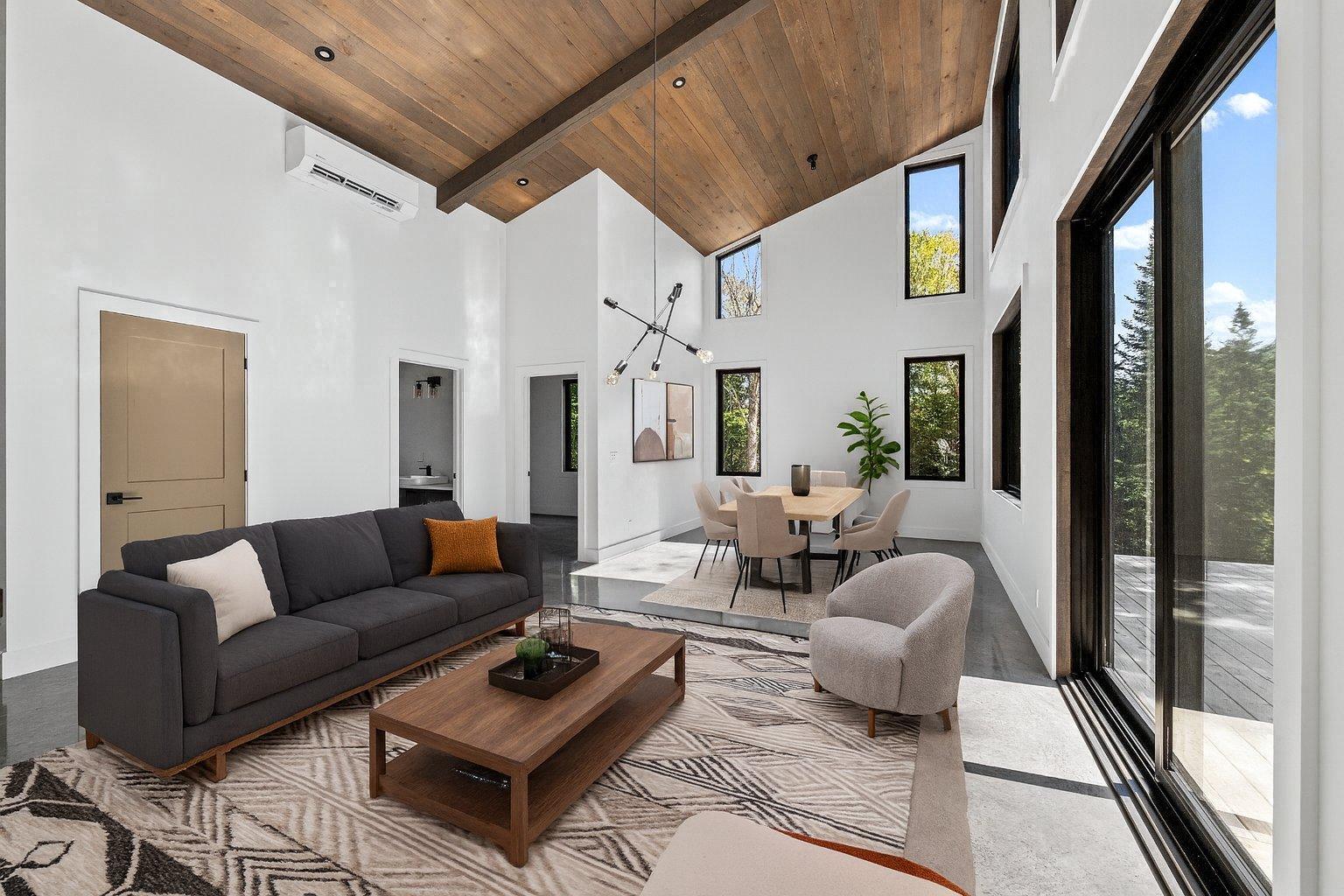 









1200


Ch. du Lac-Rougeaud

,
Mont-Blanc,




QC
J0T1J2

