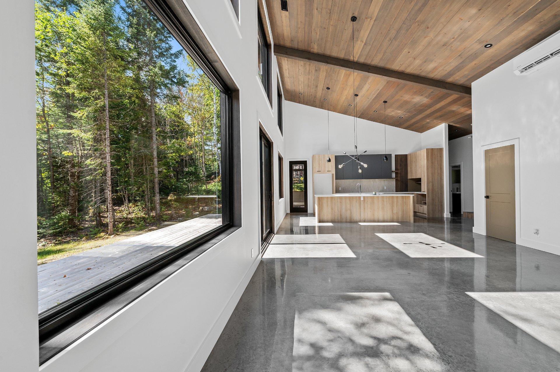 









1200


Ch. du Lac-Rougeaud

,
Mont-Blanc,




QC
J0T1J2

