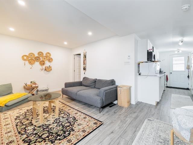 









550


Rue Notre-Dame

,
Gatineau (Gatineau),




QC
J8P1M7

