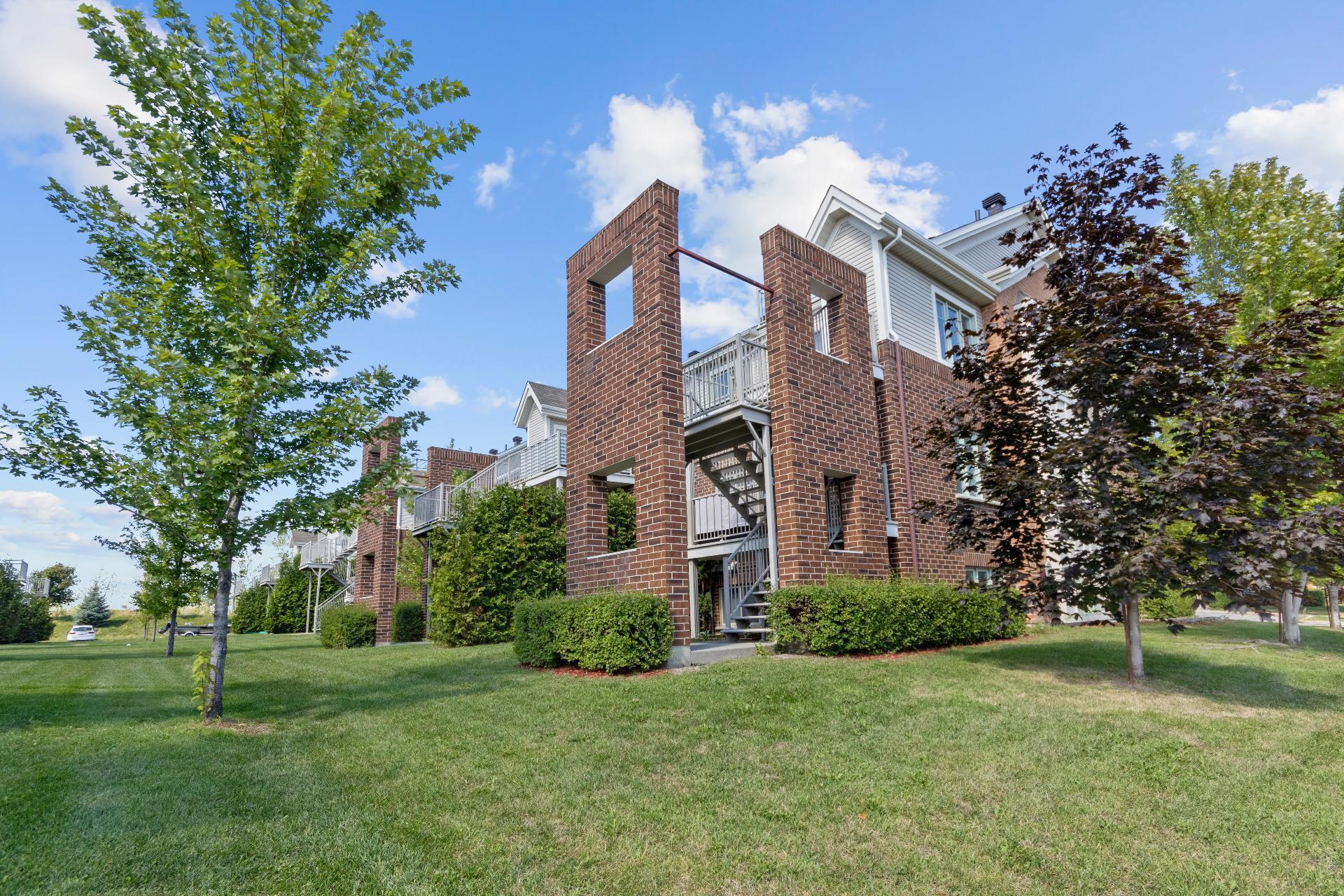 









3394


Boul. Gareau

,
Longueuil (Saint-Hubert),




QC
J3Y0J5

