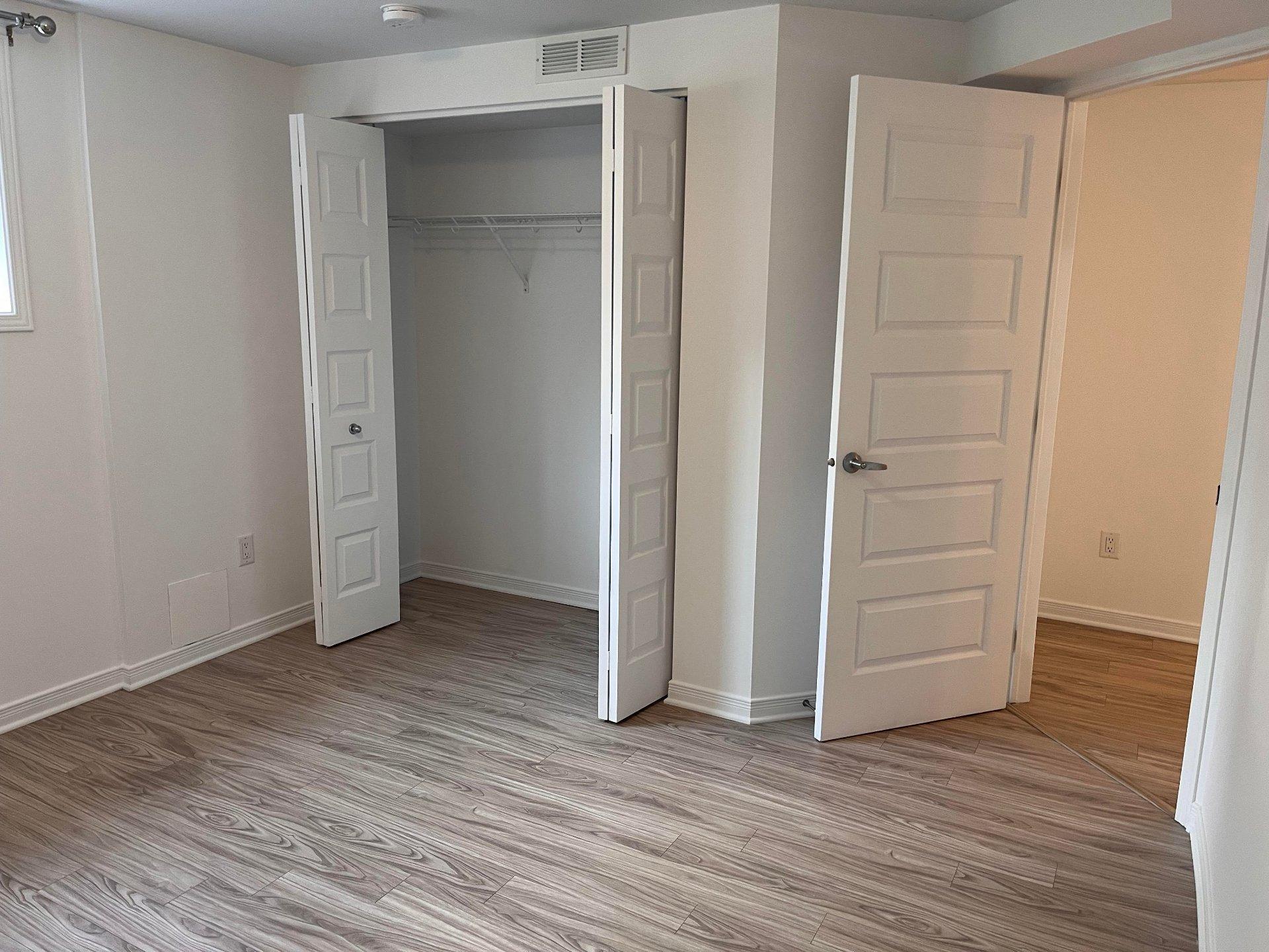 









9


Rue St-Pétersbourg

, 1,
Gatineau (Aylmer),




QC
J9J4G9

