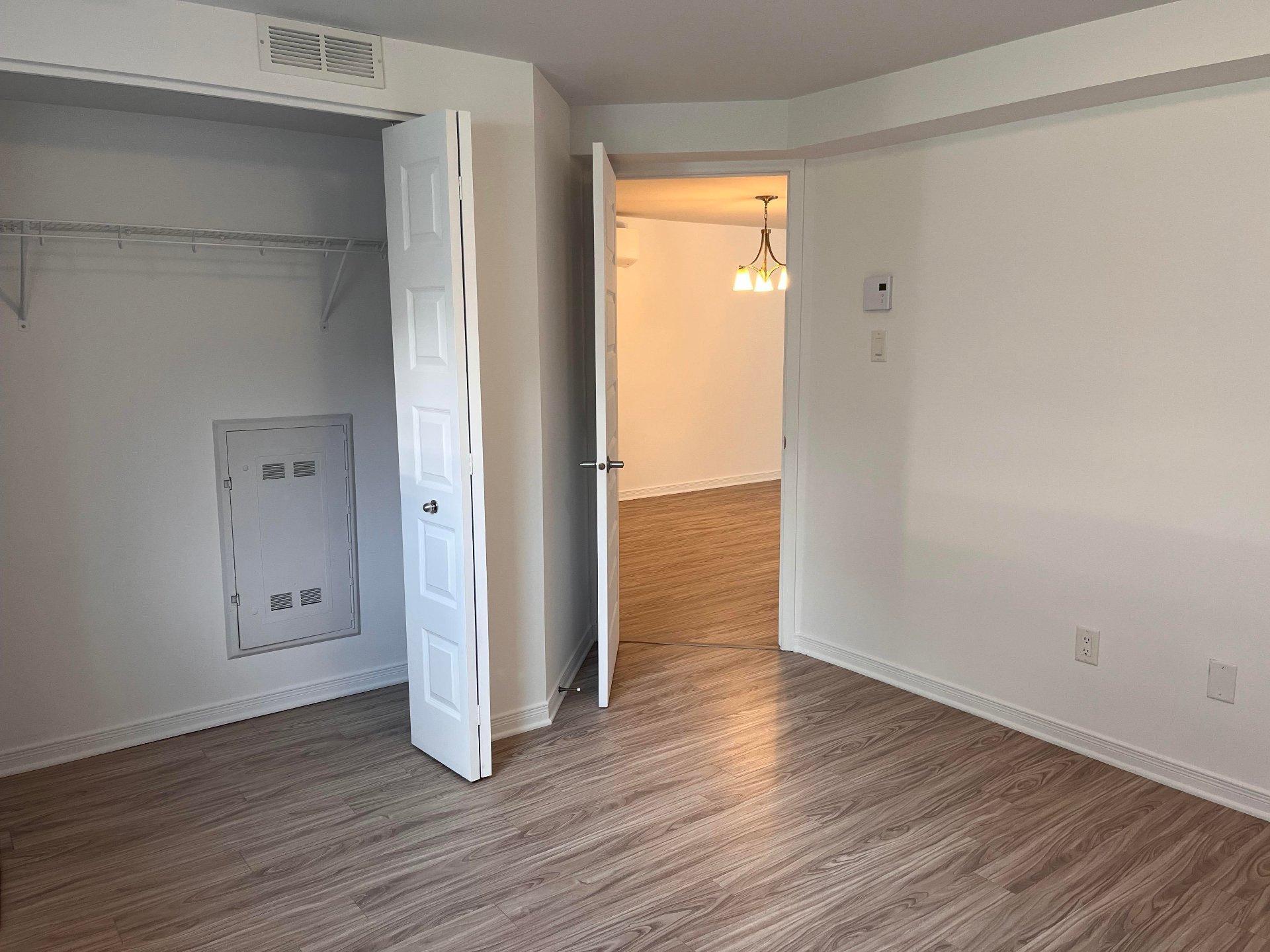 









9


Rue St-Pétersbourg

, 1,
Gatineau (Aylmer),




QC
J9J4G9

