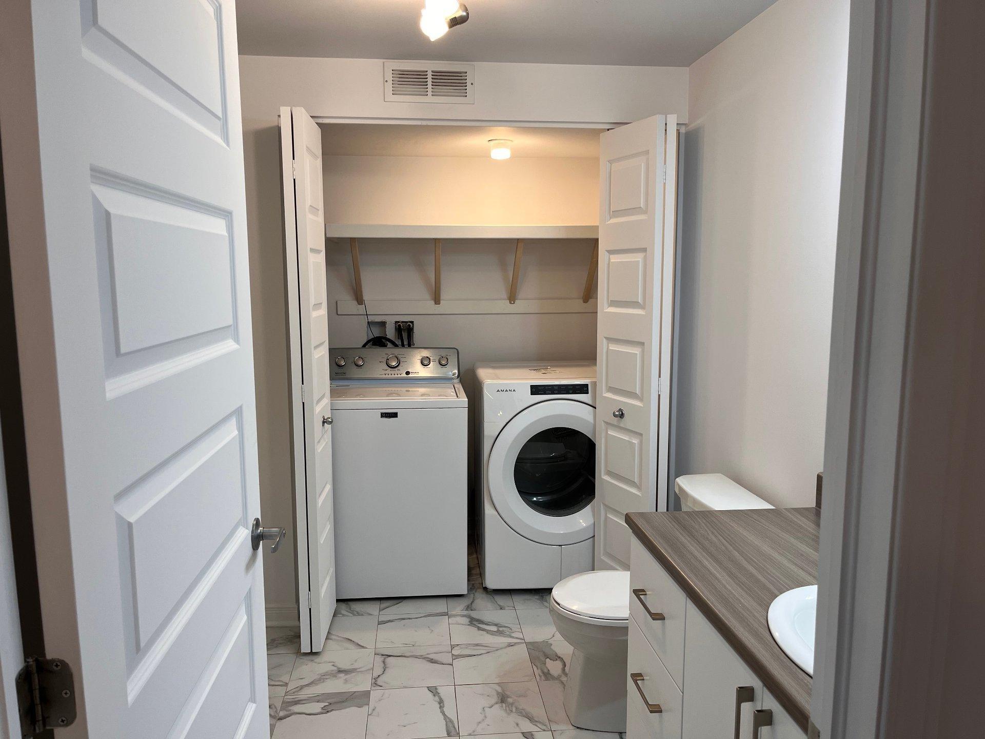 









9


Rue St-Pétersbourg

, 1,
Gatineau (Aylmer),




QC
J9J4G9

