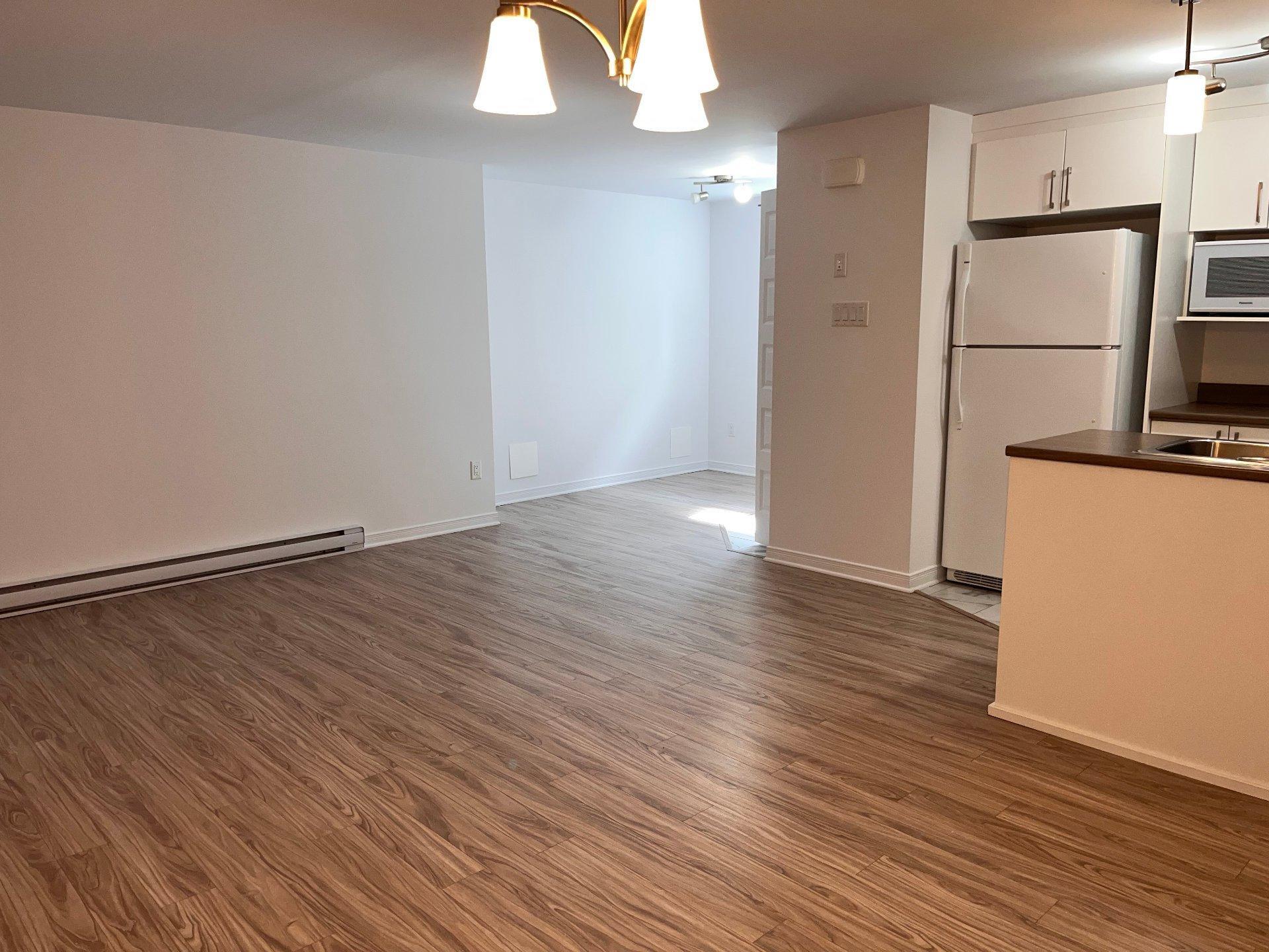 









9


Rue St-Pétersbourg

, 1,
Gatineau (Aylmer),




QC
J9J4G9

