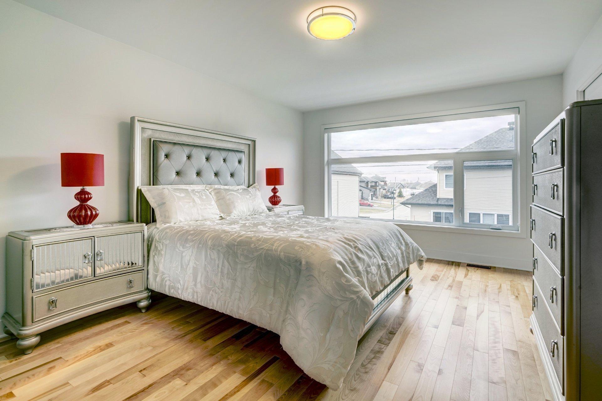 









3297


Rue du Gamay

,
Sainte-Marthe-sur-le-Lac,




QC
J0N1P0

